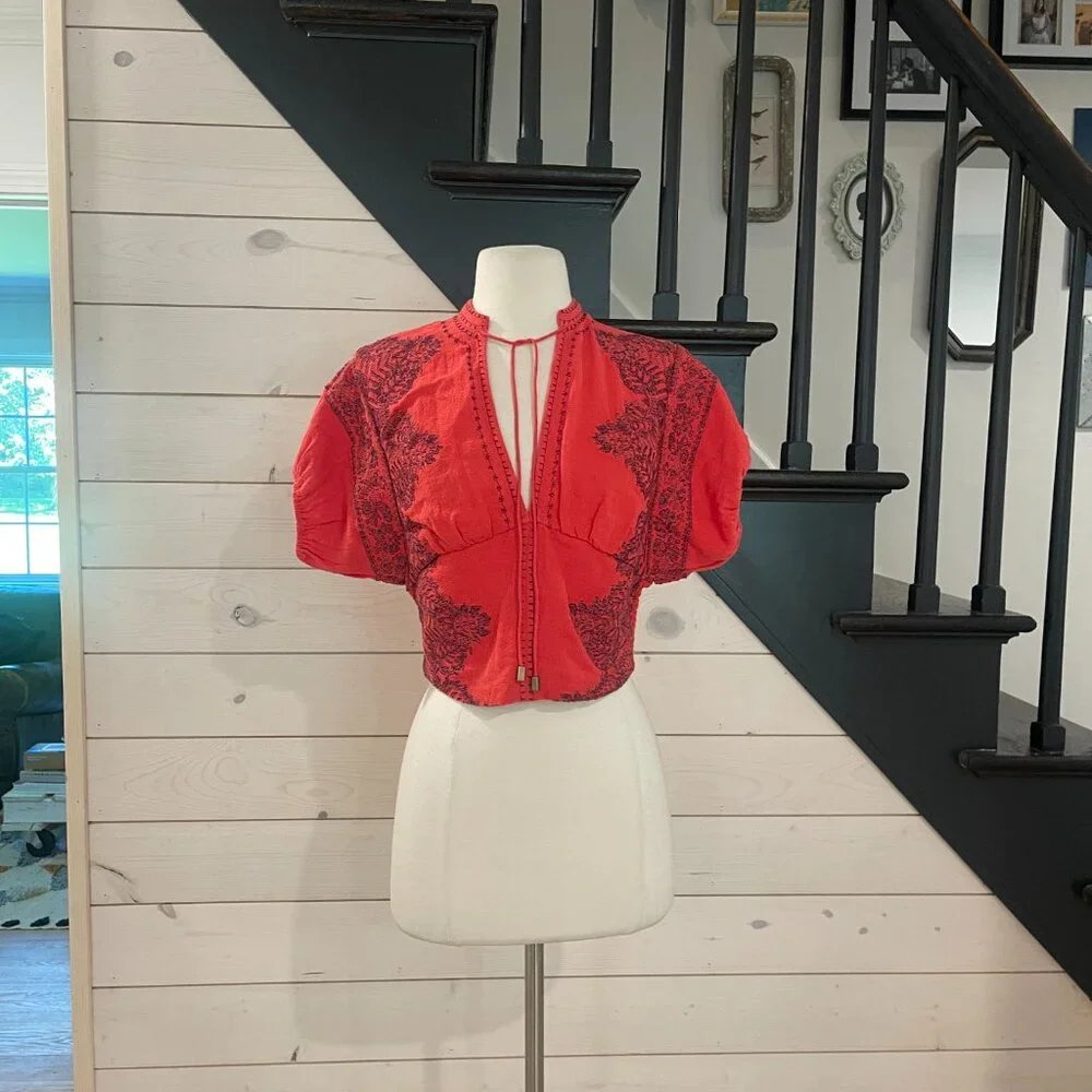 010 Free People Temecula Printed Embroidered Top NWOT Size XS